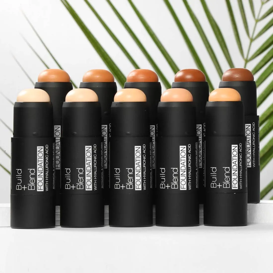 BUILD   BLEND FOUNDATION STICKS