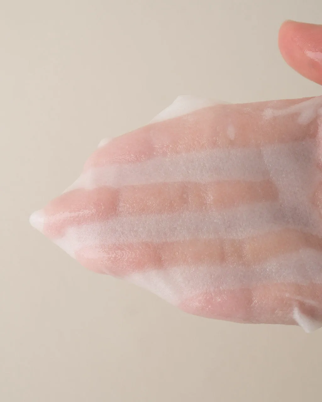 WHITE Pearlsation Pearl Serum Mask